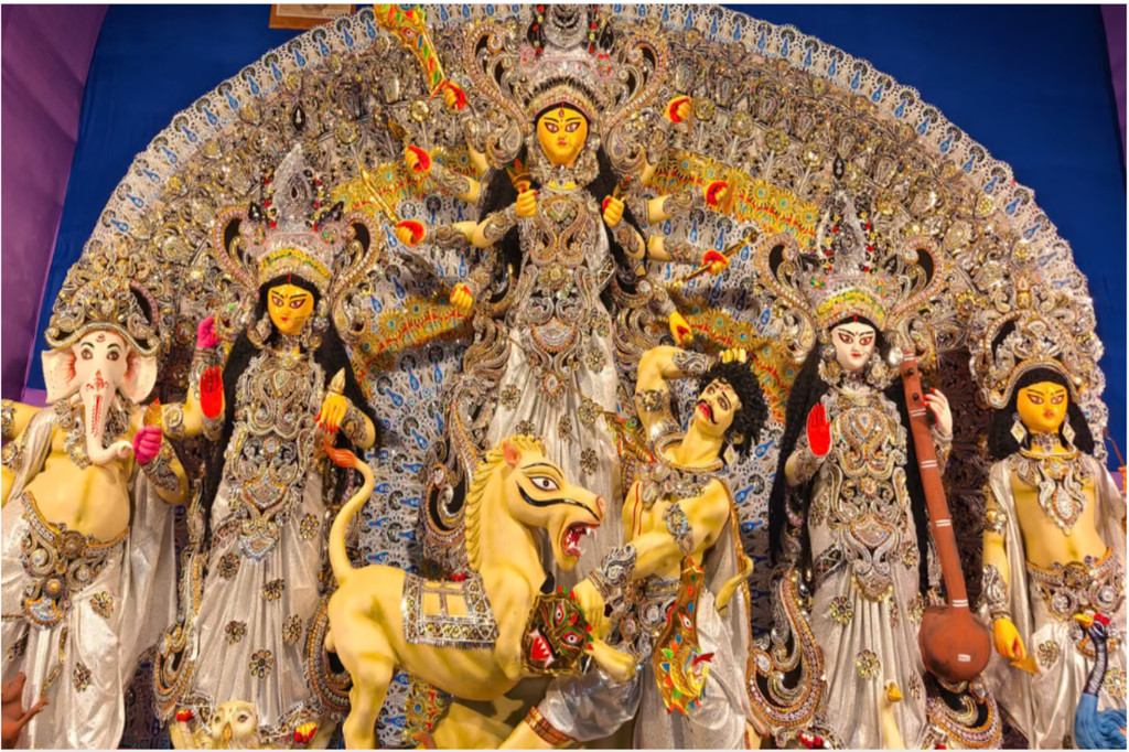 দূর্গাপুজার একটি মণ্ডপ